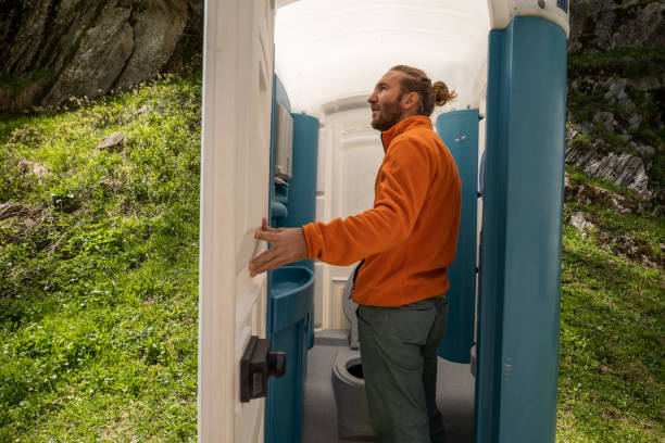 Best Portable toilet rental cost  in Port Washington, WI