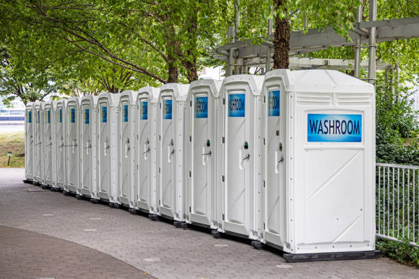 Best Luxury portable toilet rental  in Port Washington, WI